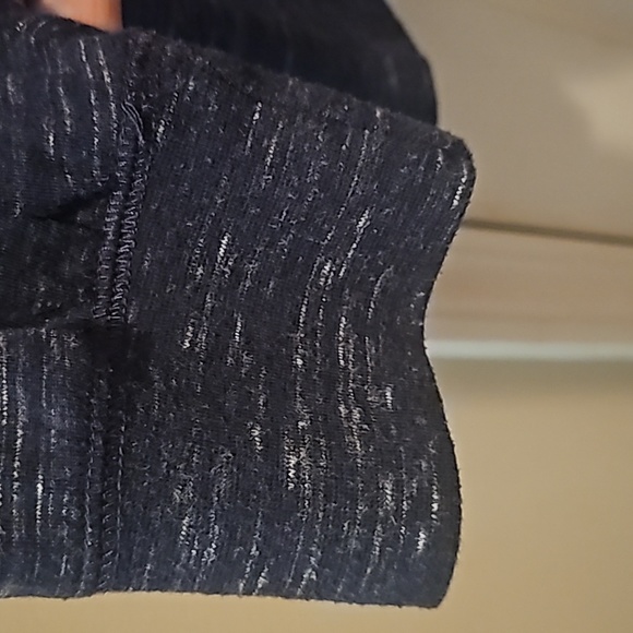 MENS SHIRT - Picture 2 of 5